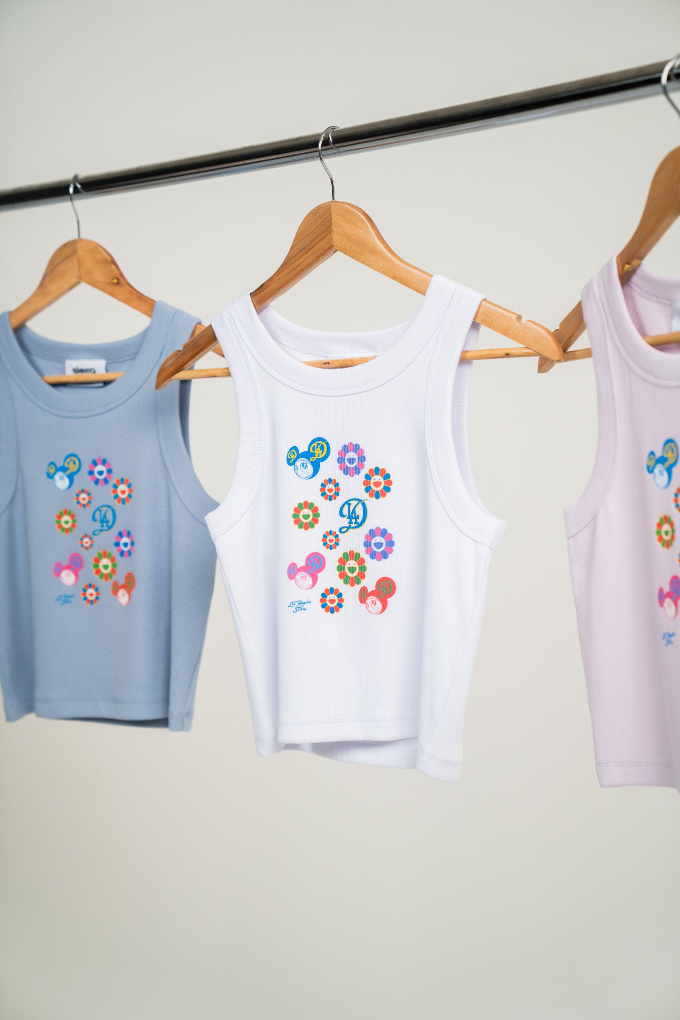 LA X TOKYO: WHITE CROP TANK 💐
